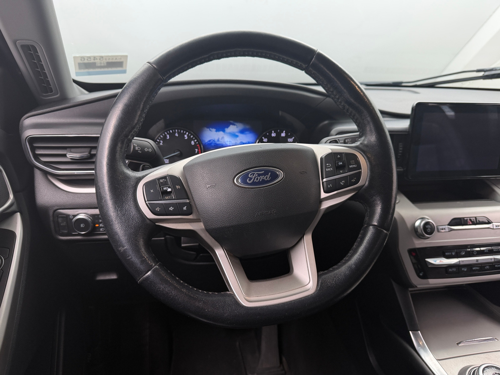 Thumbnail: 2021 Ford Explorer - 5