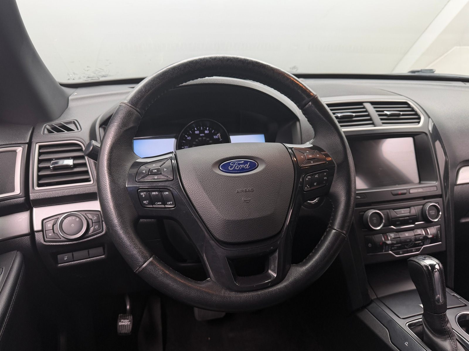 Thumbnail: 2017 Ford Explorer - 4