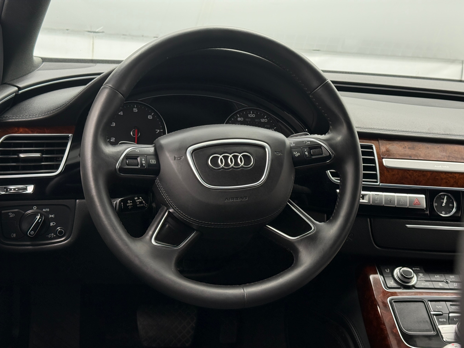 Thumbnail: 2014 Audi A8 - 4
