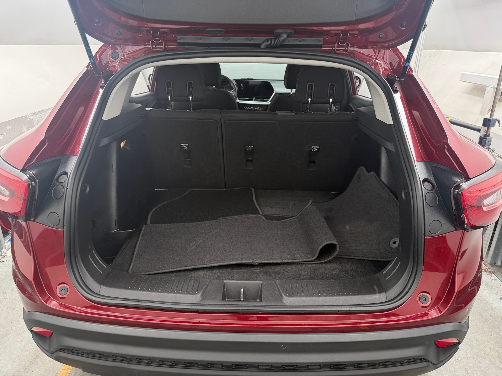 Thumbnail: 2024 Chevrolet Trax - 7