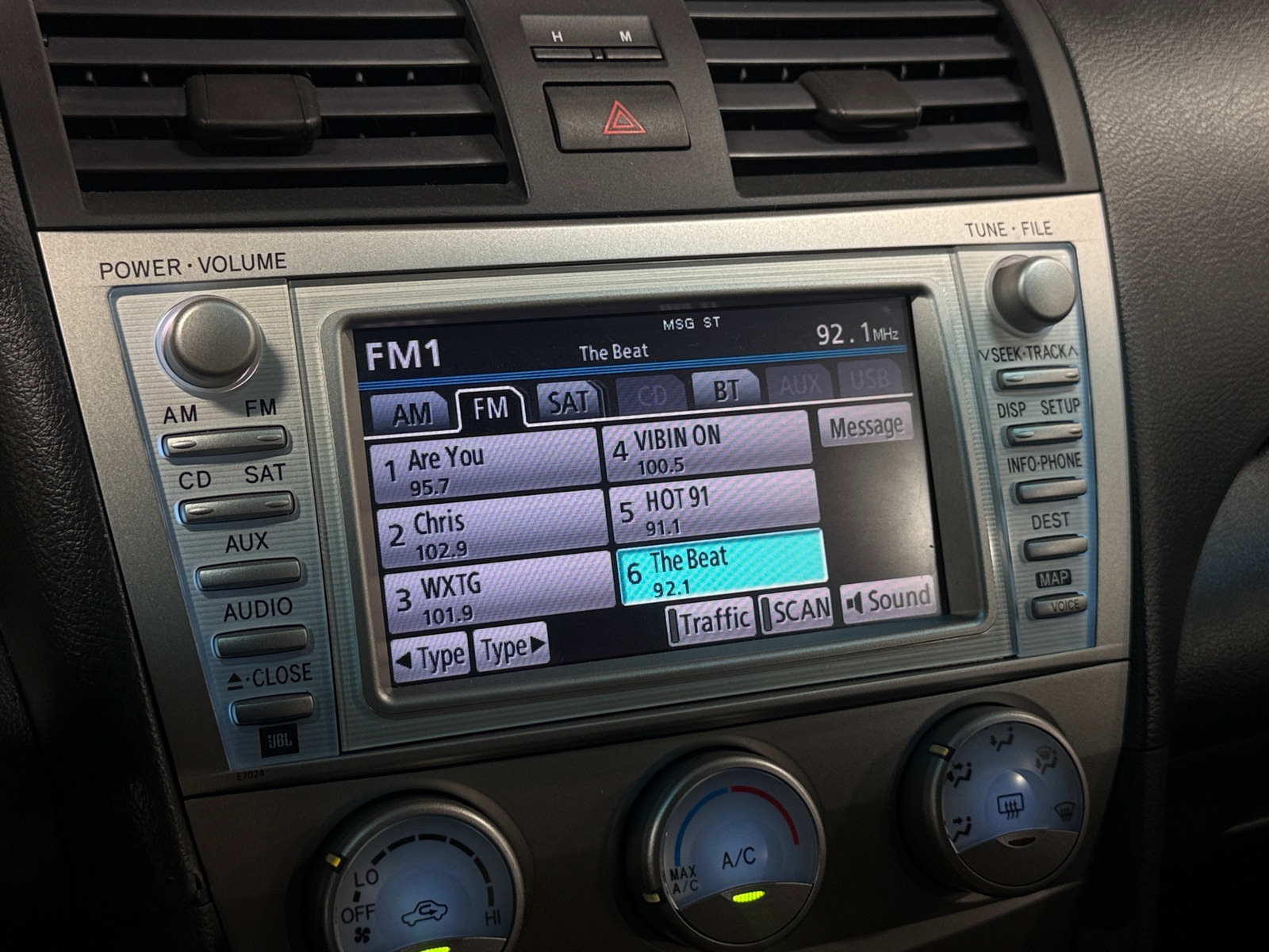 Thumbnail: 2011 Toyota Camry - 4