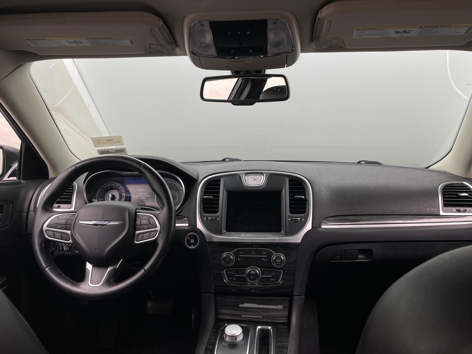Thumbnail: 2022 Chrysler 300 - 2