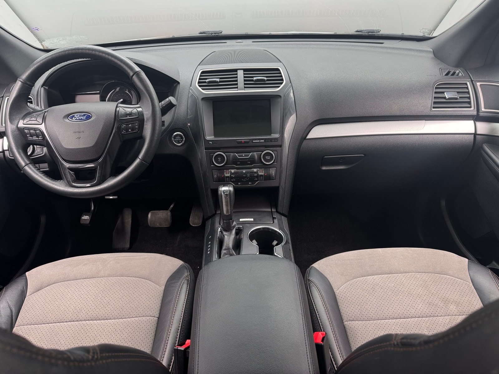 Thumbnail: 2017 Ford Explorer - 3