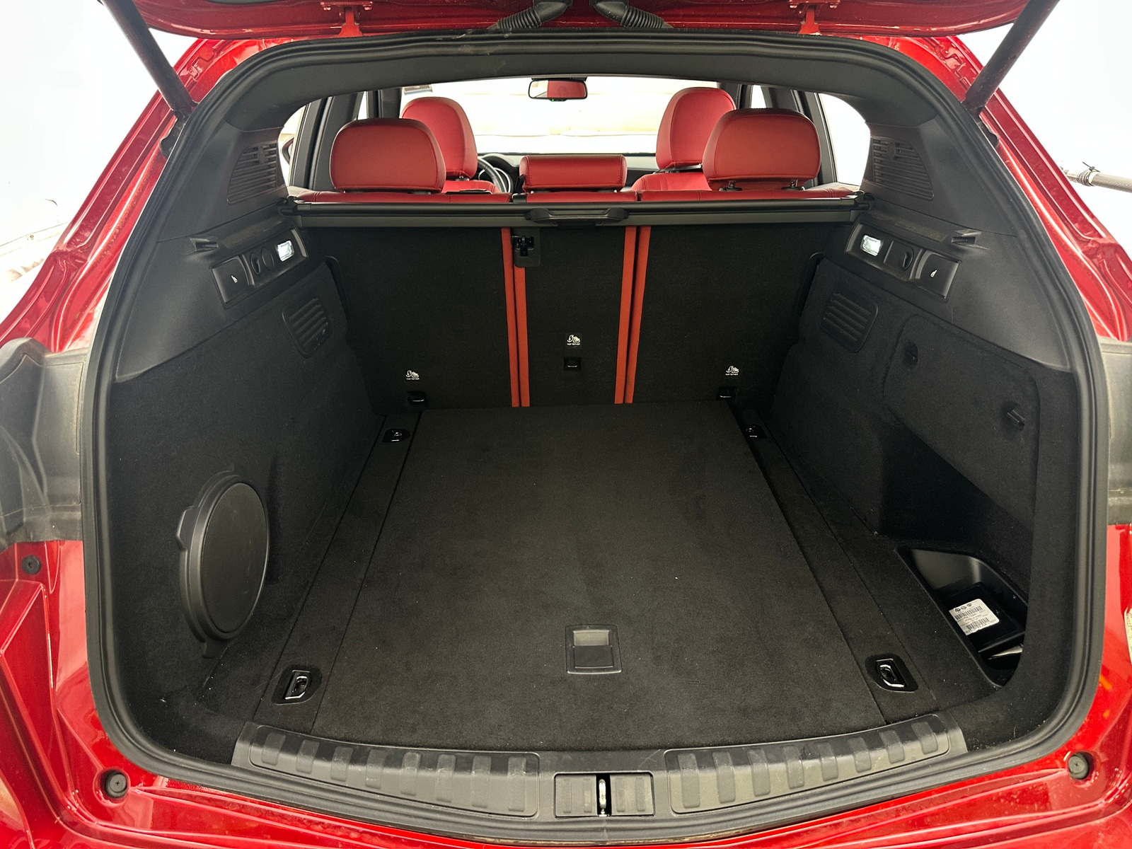 Thumbnail: 2023 Alfa Romeo Stelvio - 6