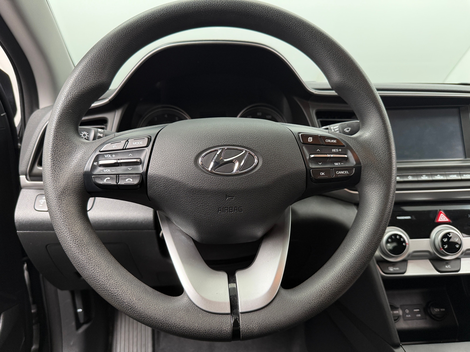 Thumbnail: 2019 Hyundai Elantra - 5