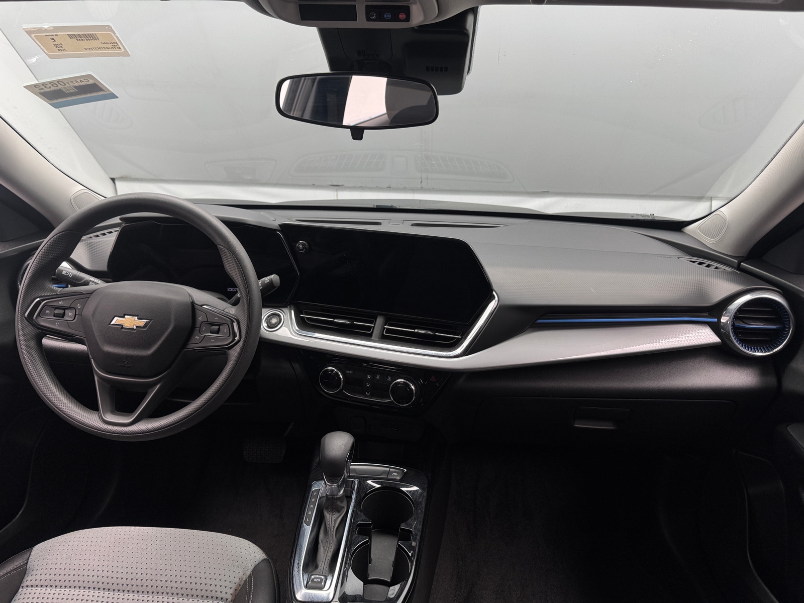 Thumbnail: 2025 Chevrolet Trax - 3