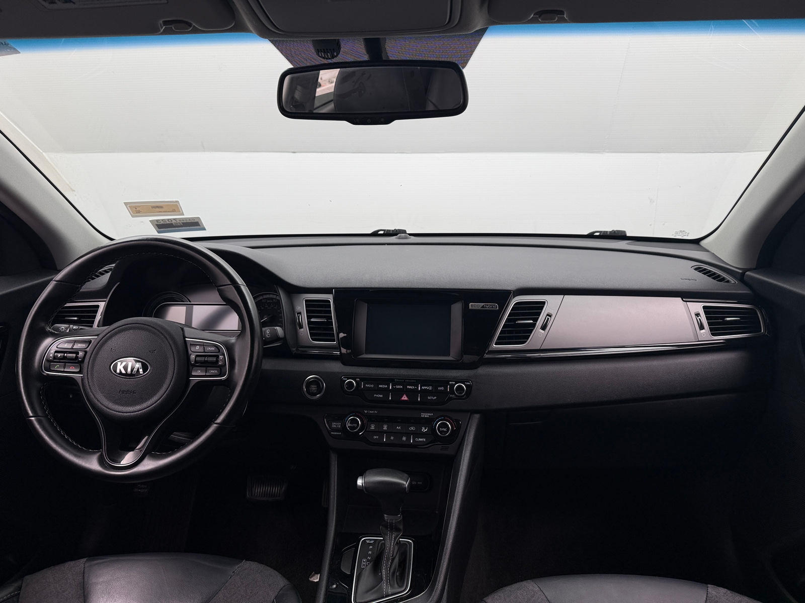 Thumbnail: 2018 Kia Niro - 2