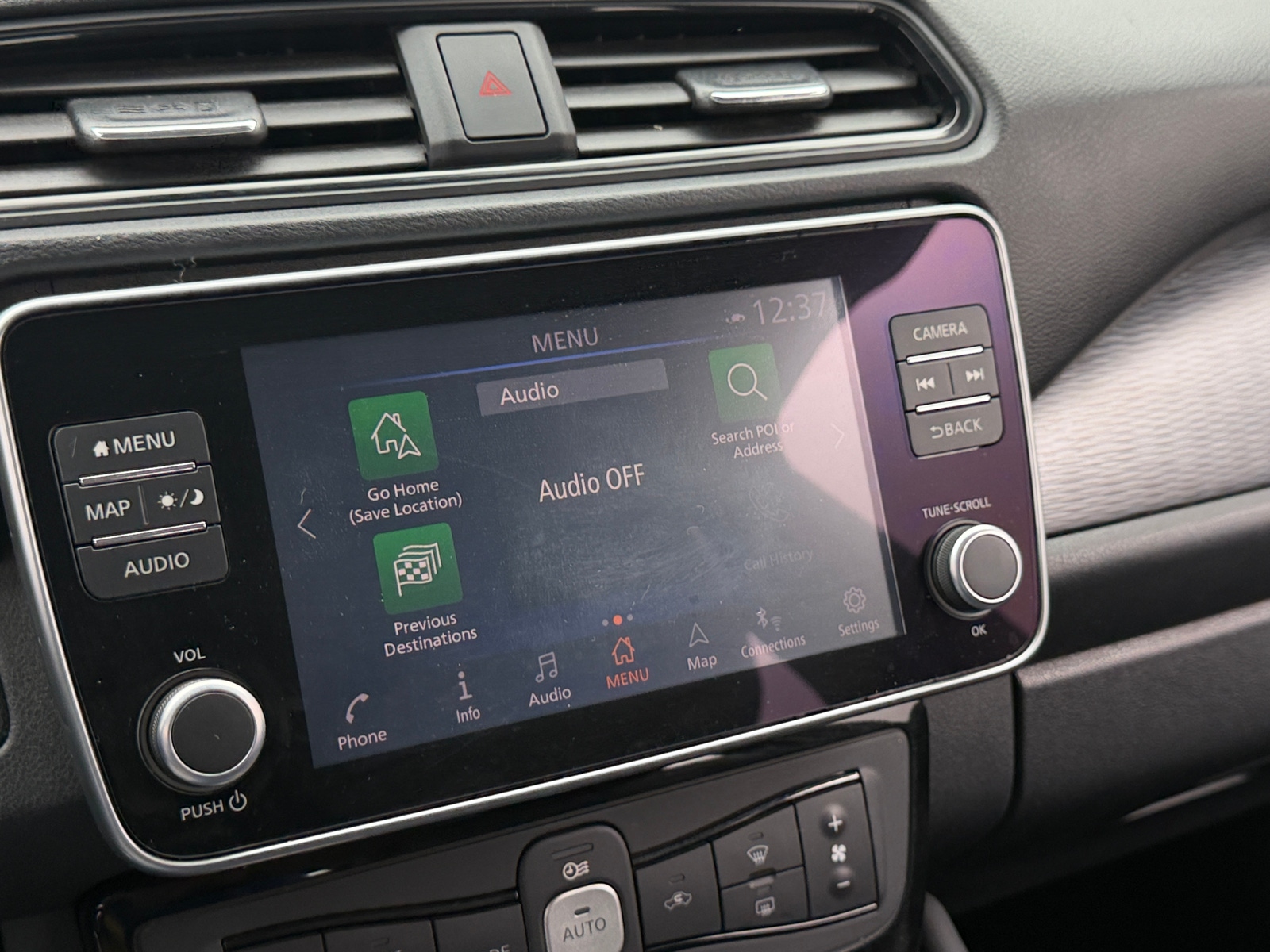 Thumbnail: 2020 Nissan Leaf - 3