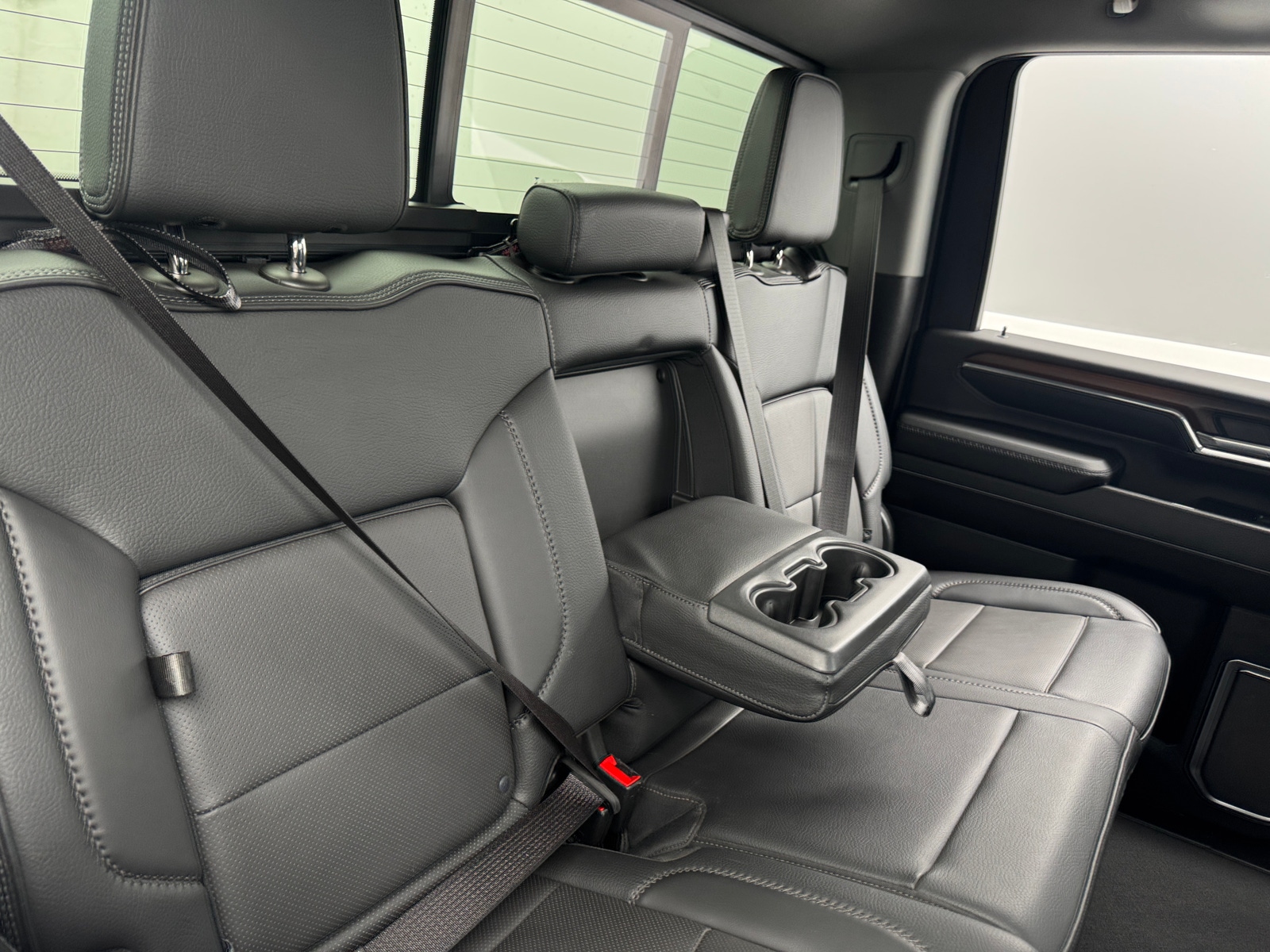 Thumbnail: 2024 GMC Sierra 2500 - 6
