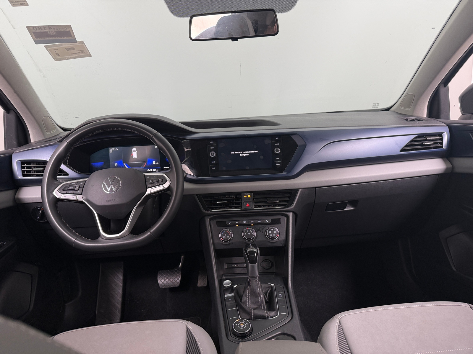 Thumbnail: 2022 Volkswagen Taos - 2