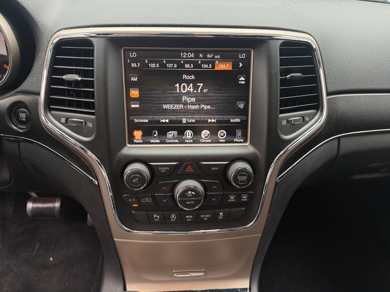 Thumbnail: 2016 Jeep Grand Cherokee - 3