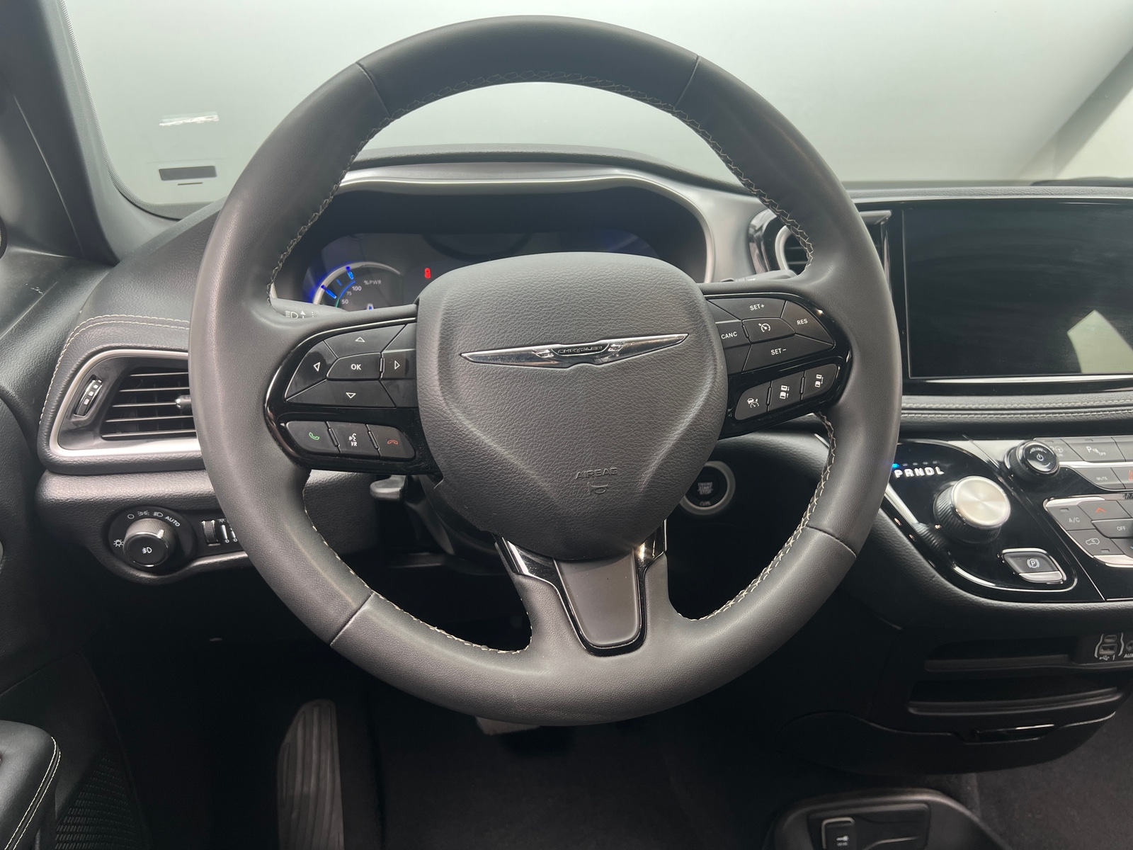 Thumbnail: 2024 Chrysler Pacifica - 4