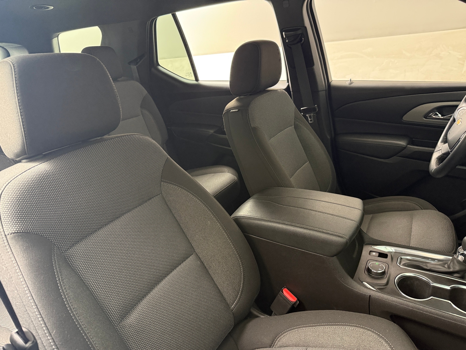 Thumbnail: 2023 Chevrolet Traverse - 2