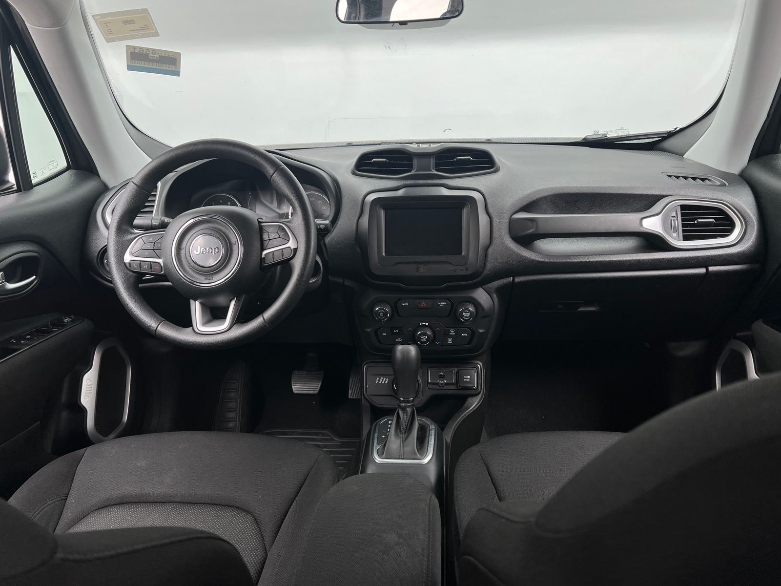 Thumbnail: 2020 Jeep Renegade - 3