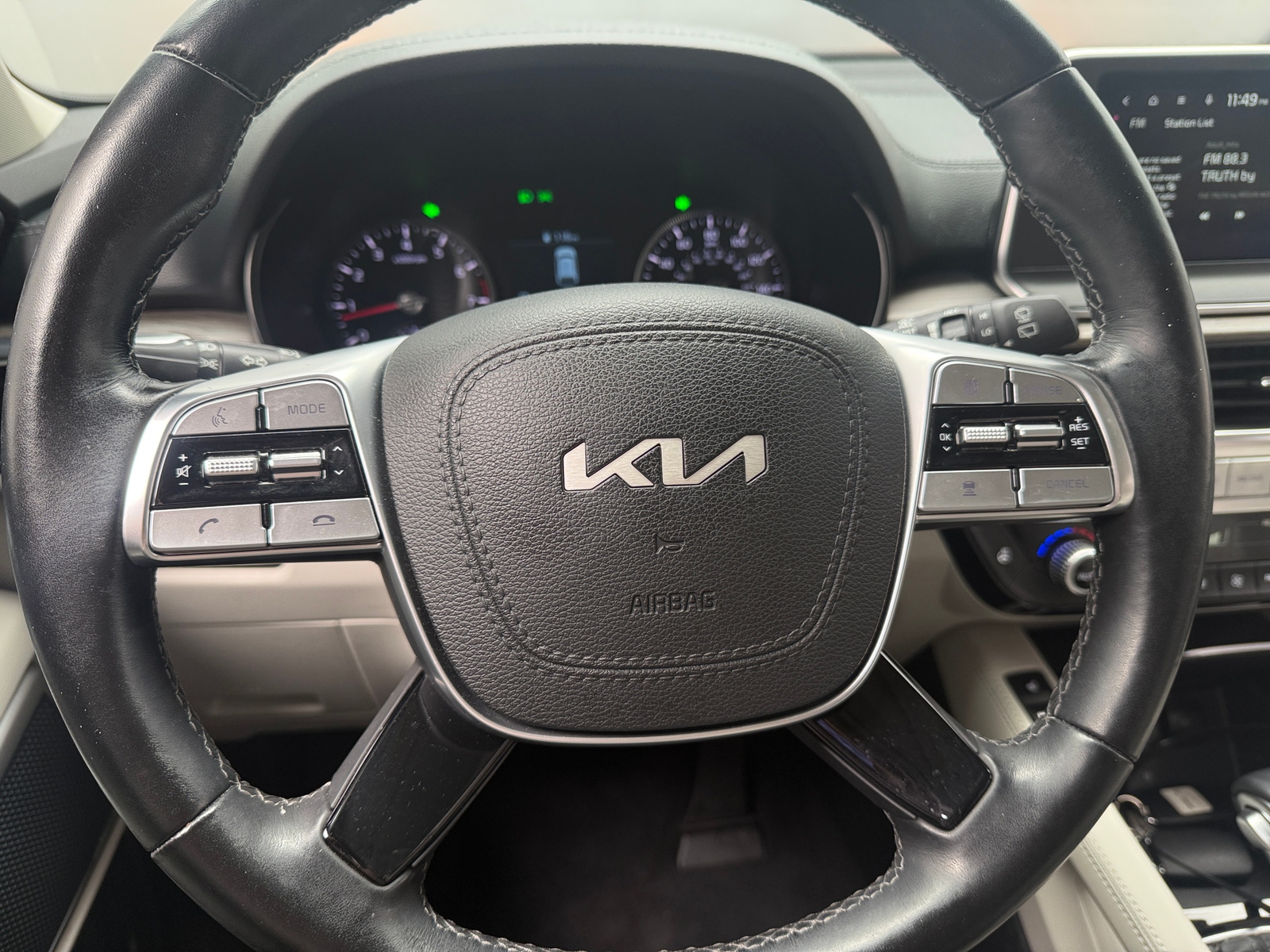 Thumbnail: 2022 Kia Telluride - 4