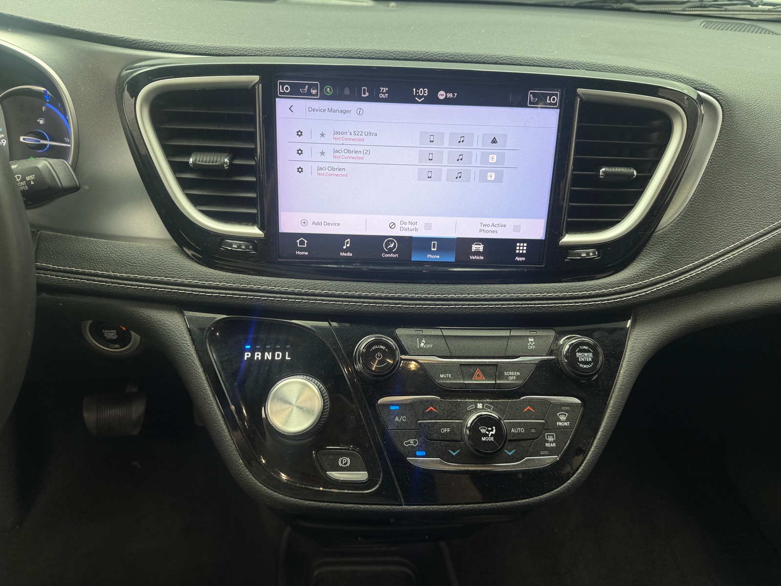 Thumbnail: 2022 Chrysler Pacifica - 3
