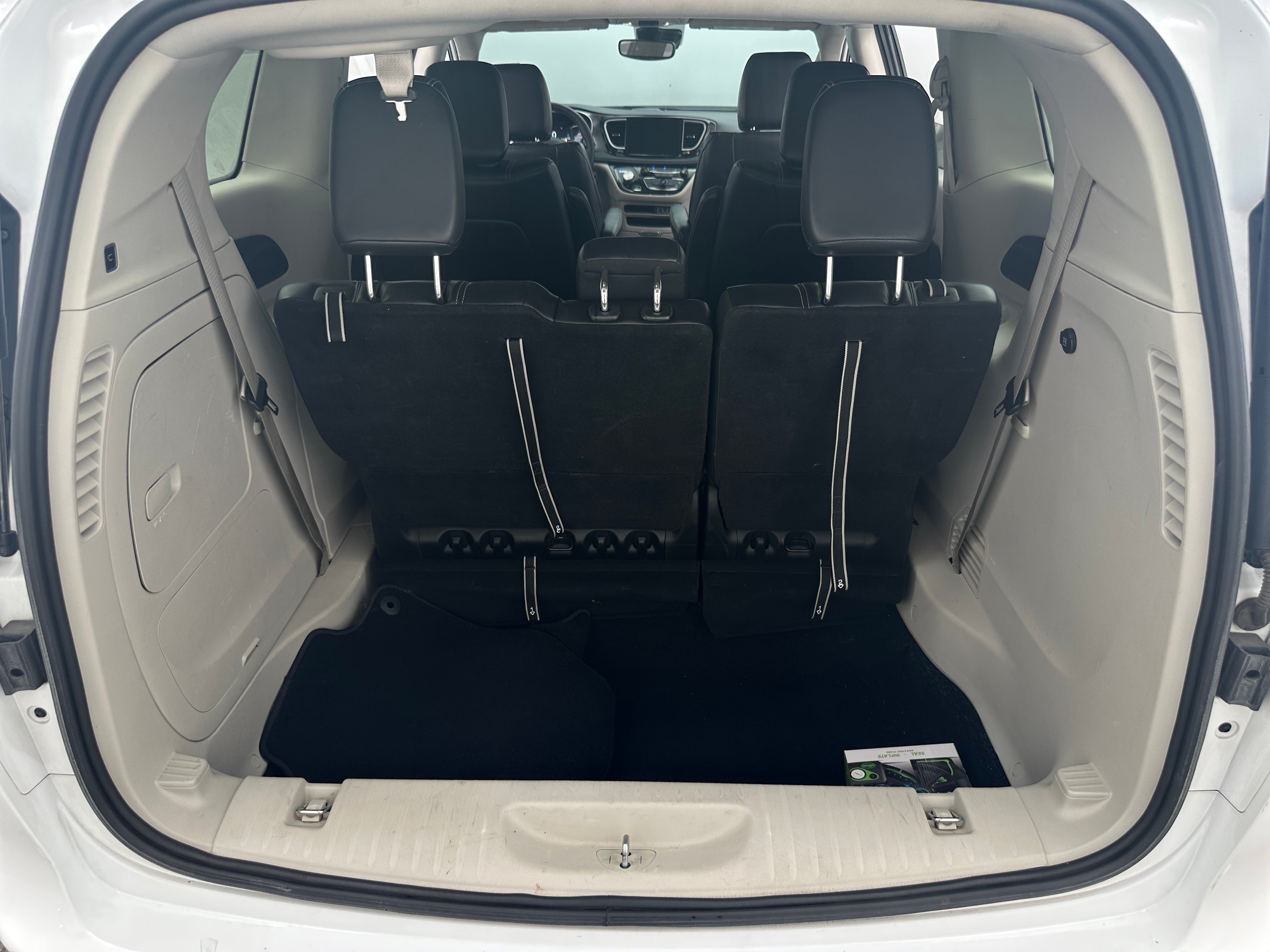 2024 Chrysler Pacifica PHEV