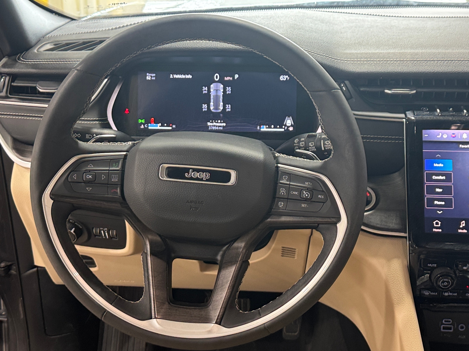 Thumbnail: 2023 Jeep Grand Cherokee - 4