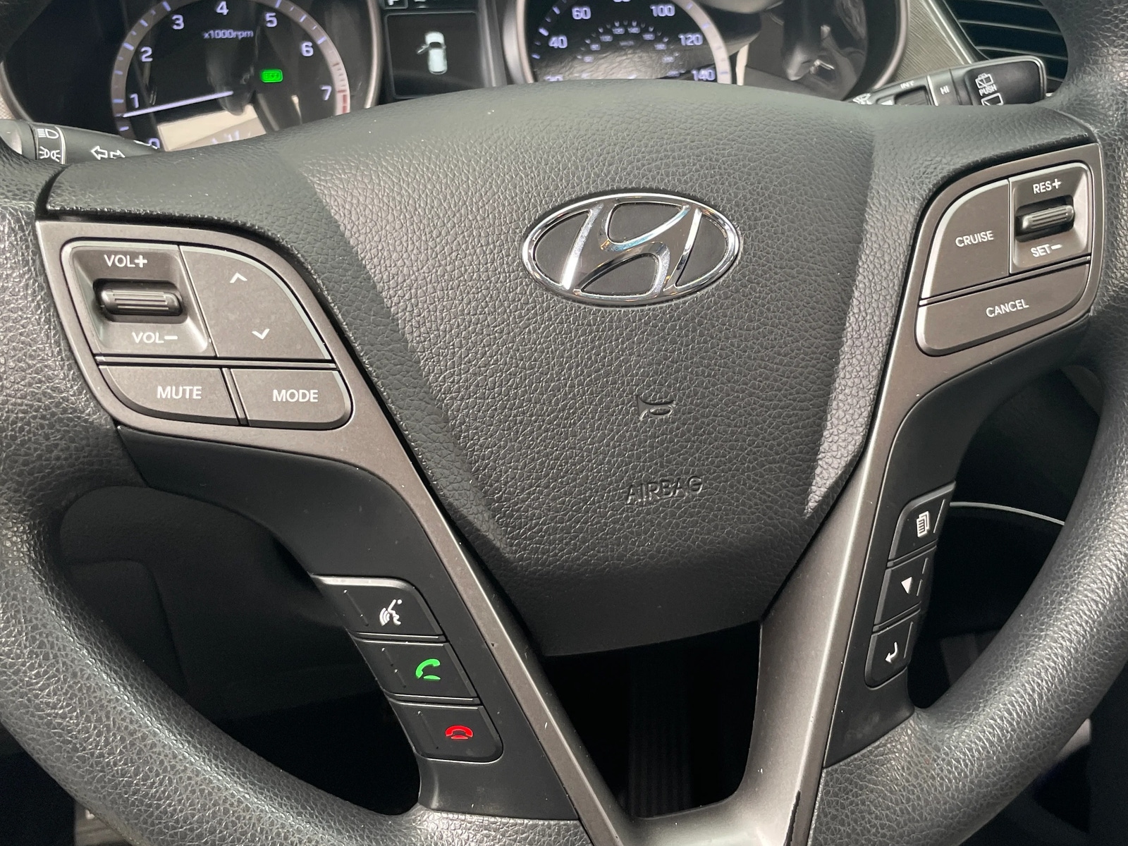 Thumbnail: 2018 Hyundai Santa Fe - 5