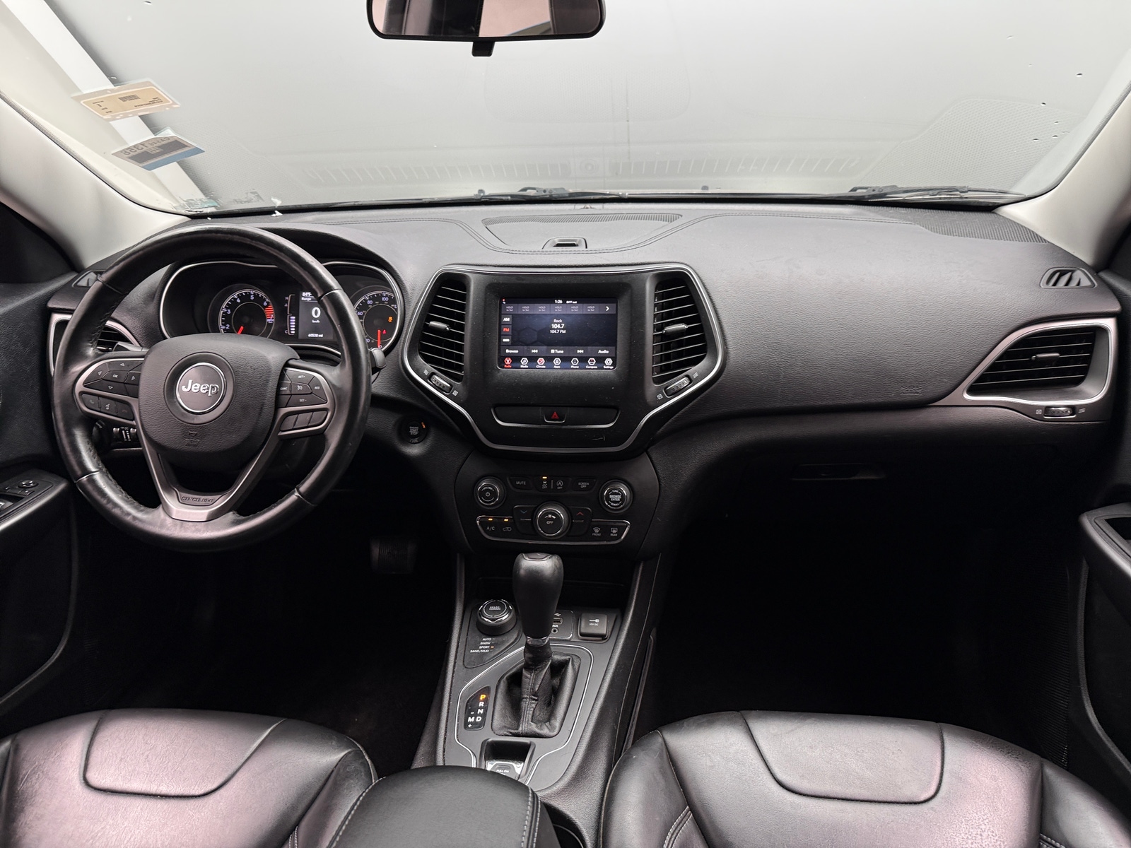 Thumbnail: 2019 Jeep Cherokee - 3