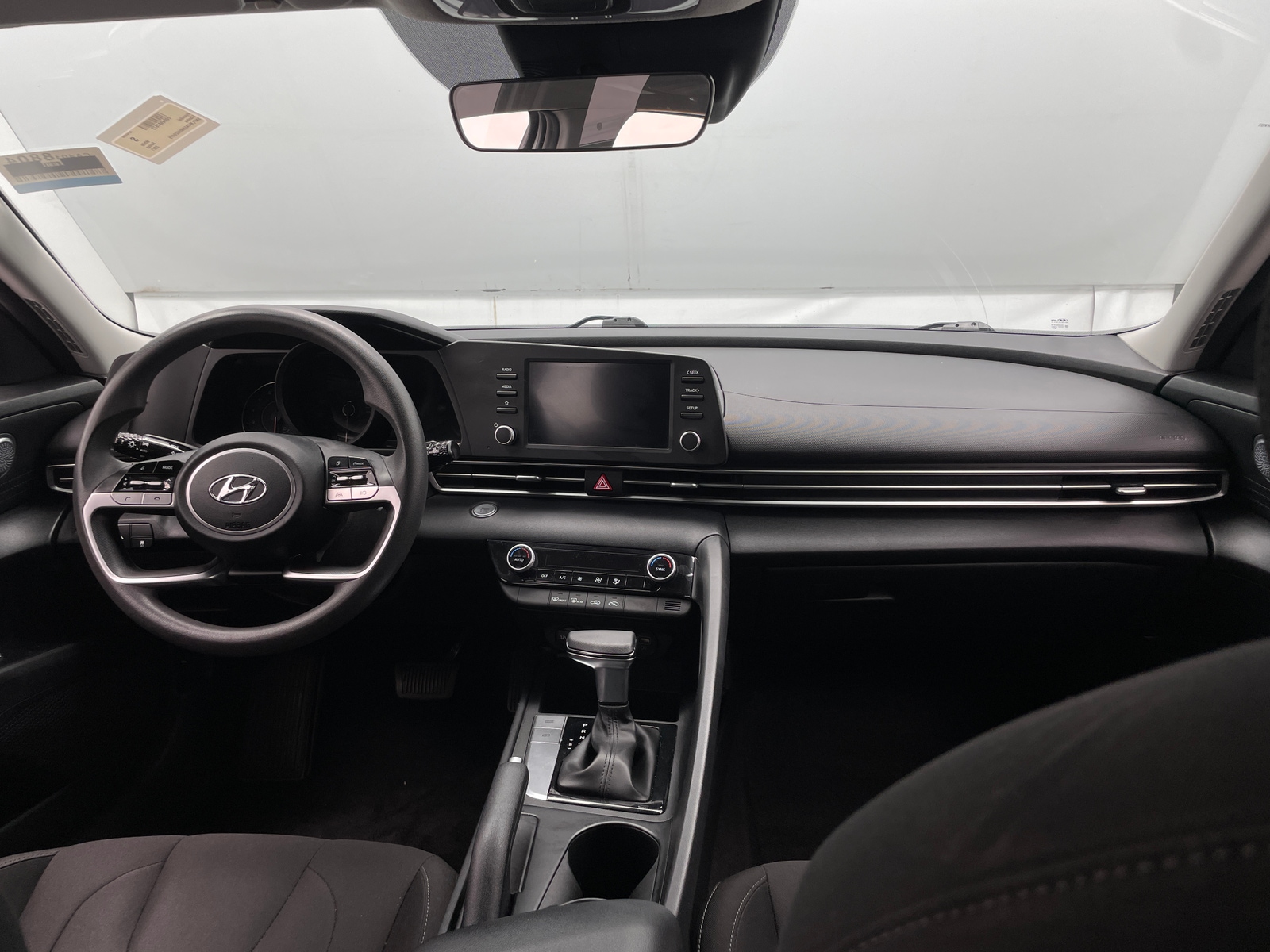 Thumbnail: 2021 Hyundai Elantra - 3