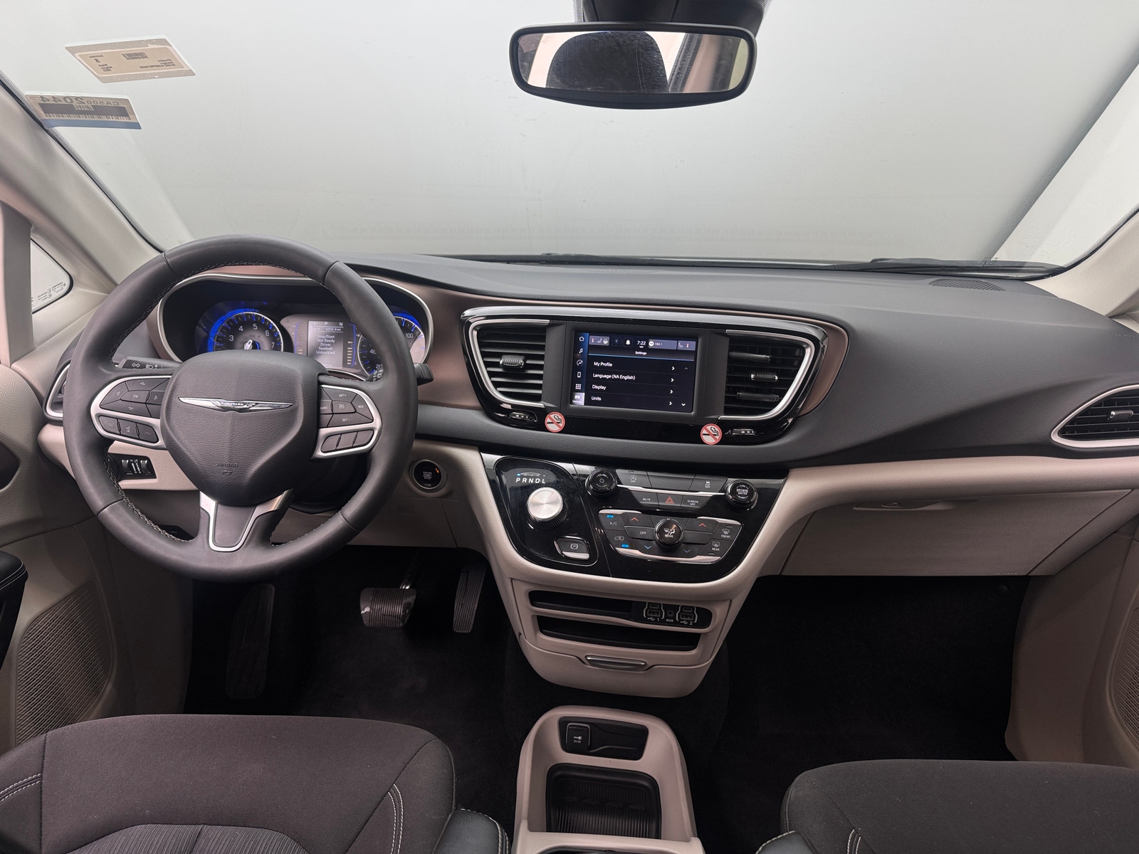 Thumbnail: 2023 Chrysler Voyager - 3
