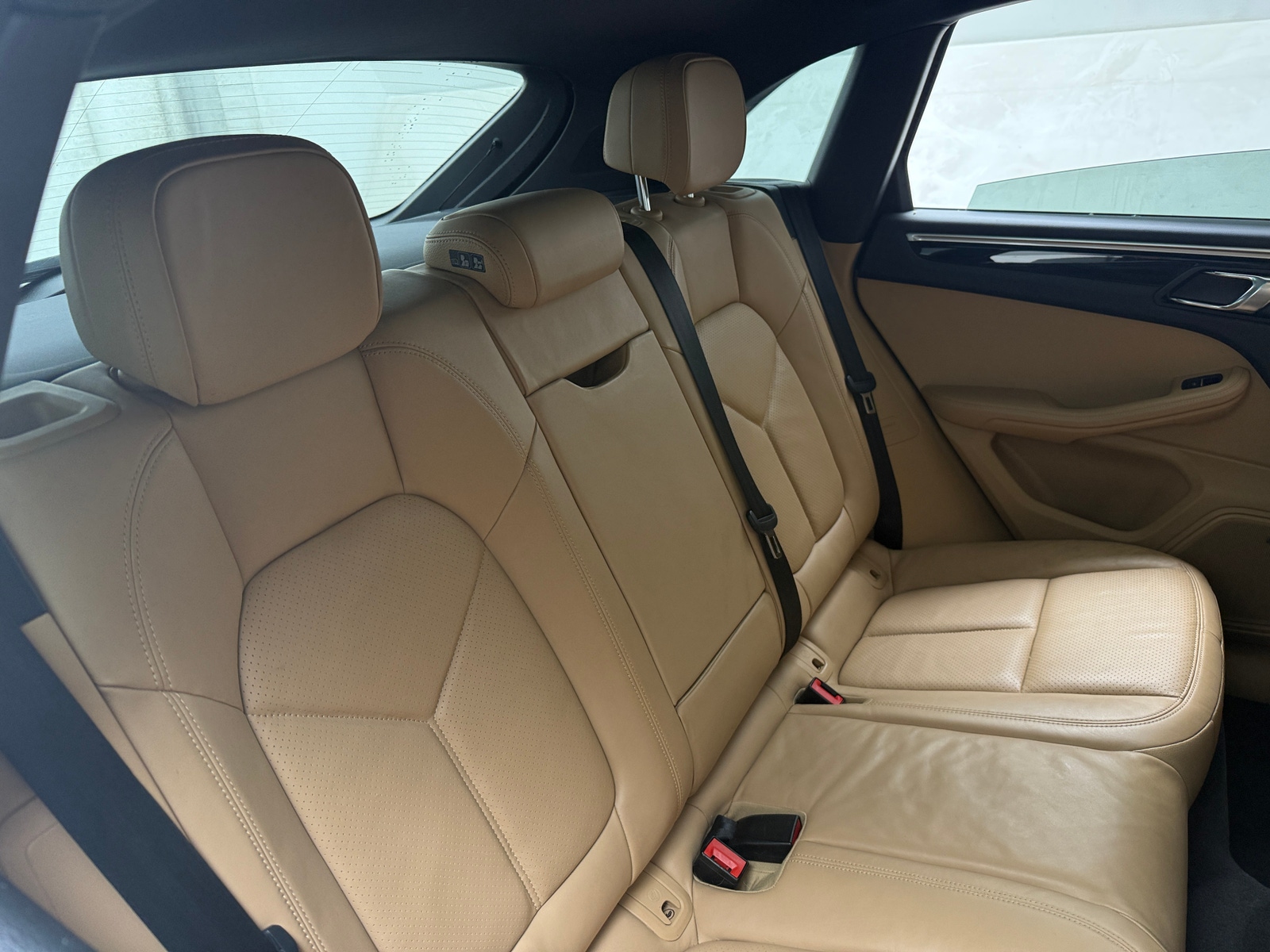 Thumbnail: 2018 Porsche Macan - 6
