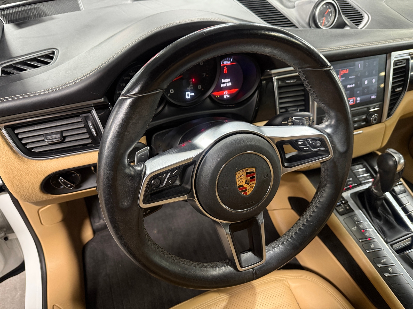 Thumbnail: 2018 Porsche Macan - 5