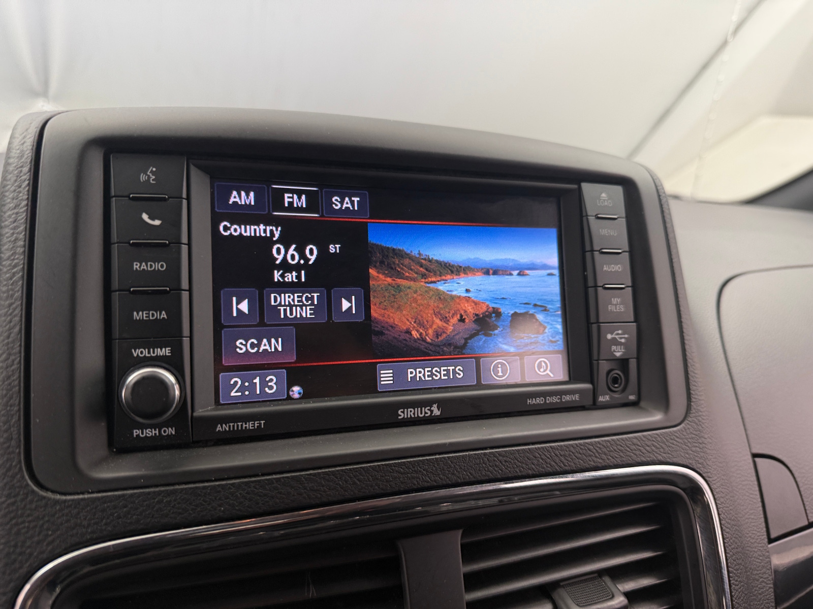 Thumbnail: 2020 Dodge Grand Caravan - 4