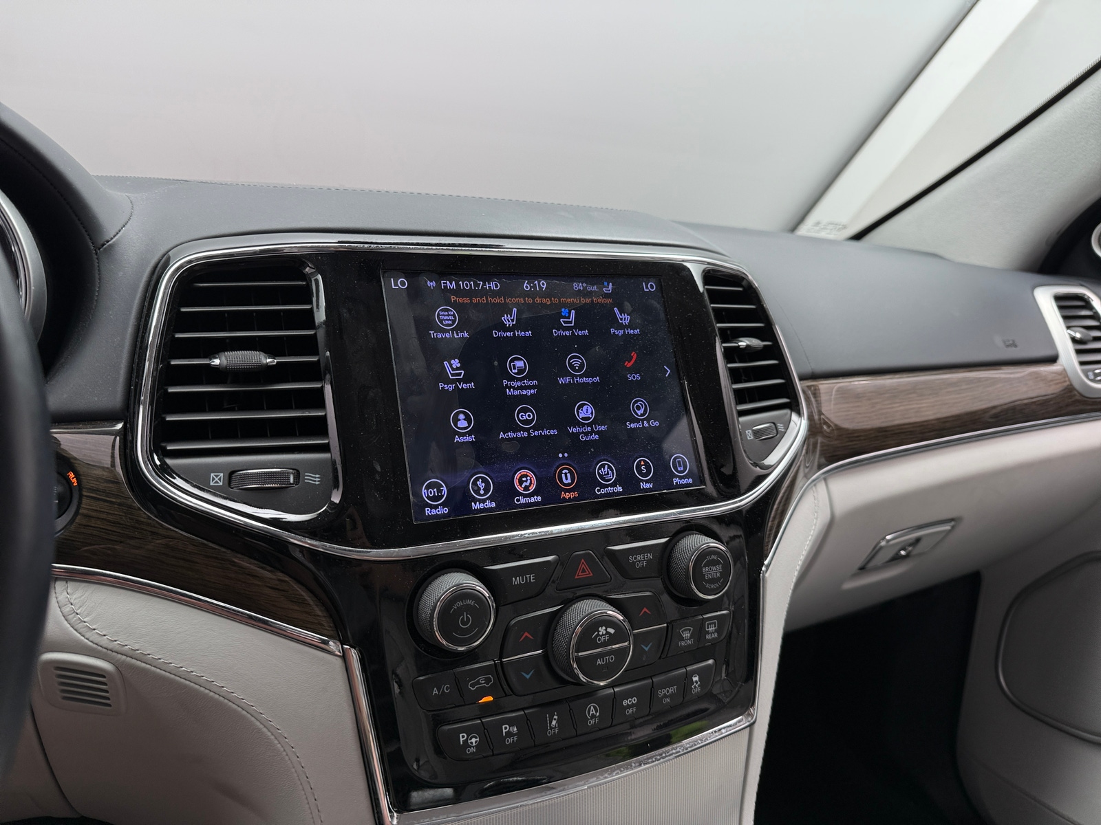 Thumbnail: 2019 Jeep Grand Cherokee - 3
