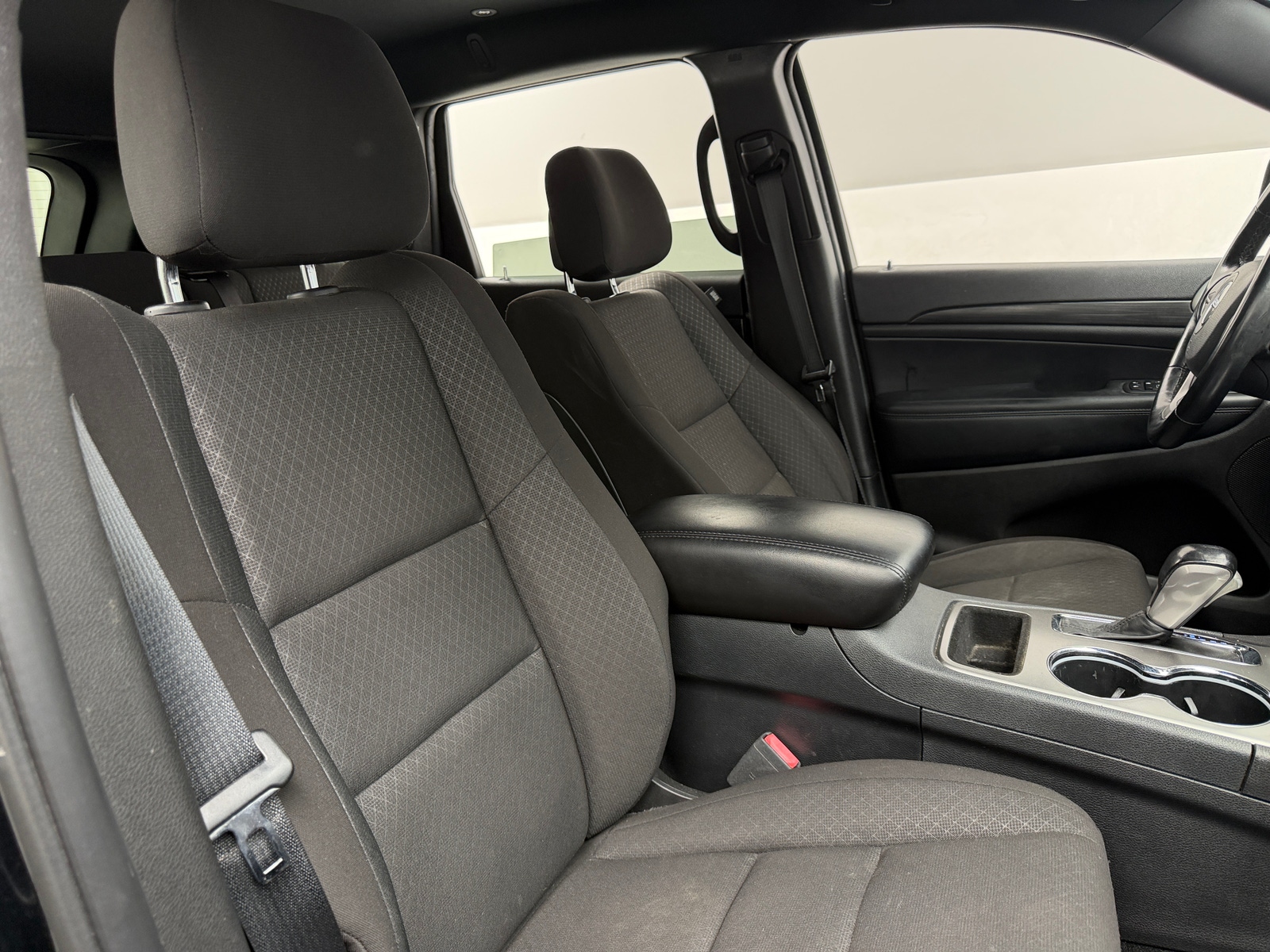 Thumbnail: 2020 Jeep Grand Cherokee - 2