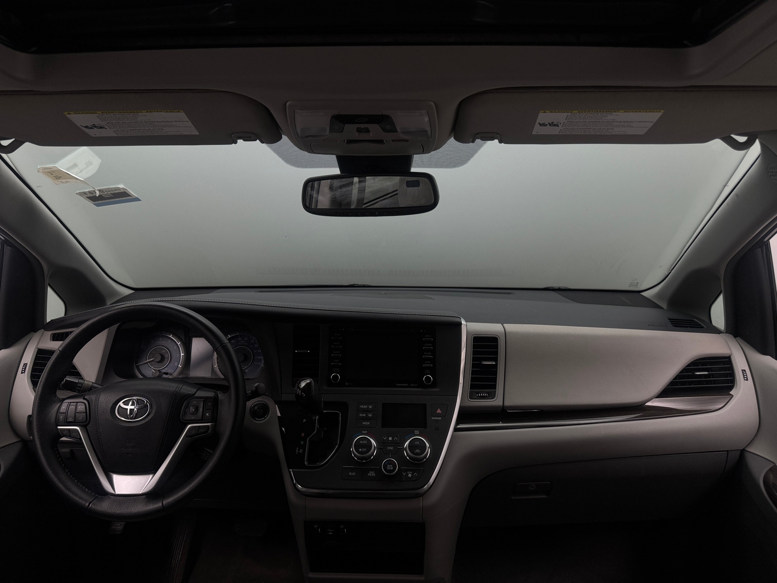Thumbnail: 2018 Toyota Sienna - 2