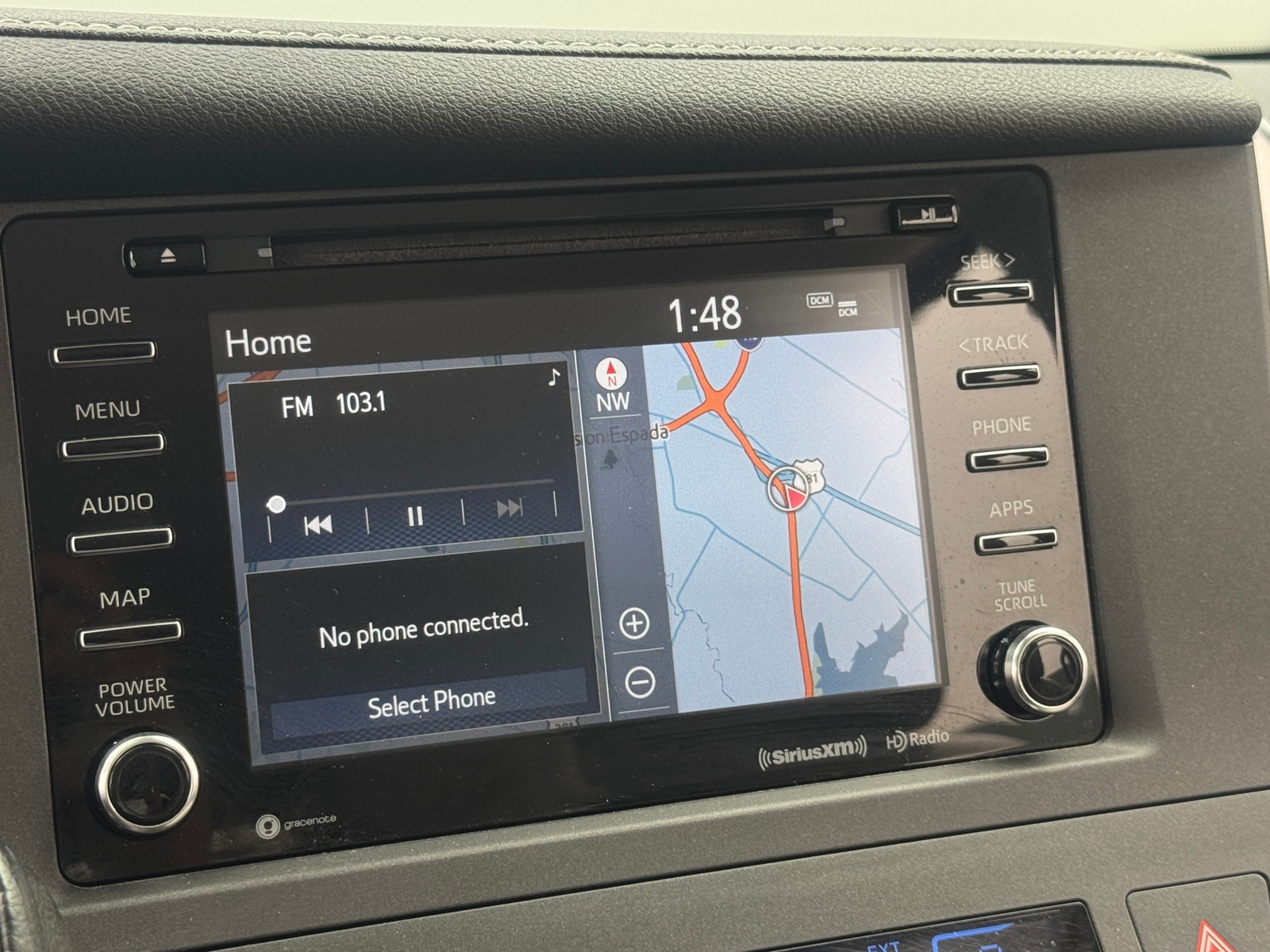 Thumbnail: 2018 Toyota Sienna - 3