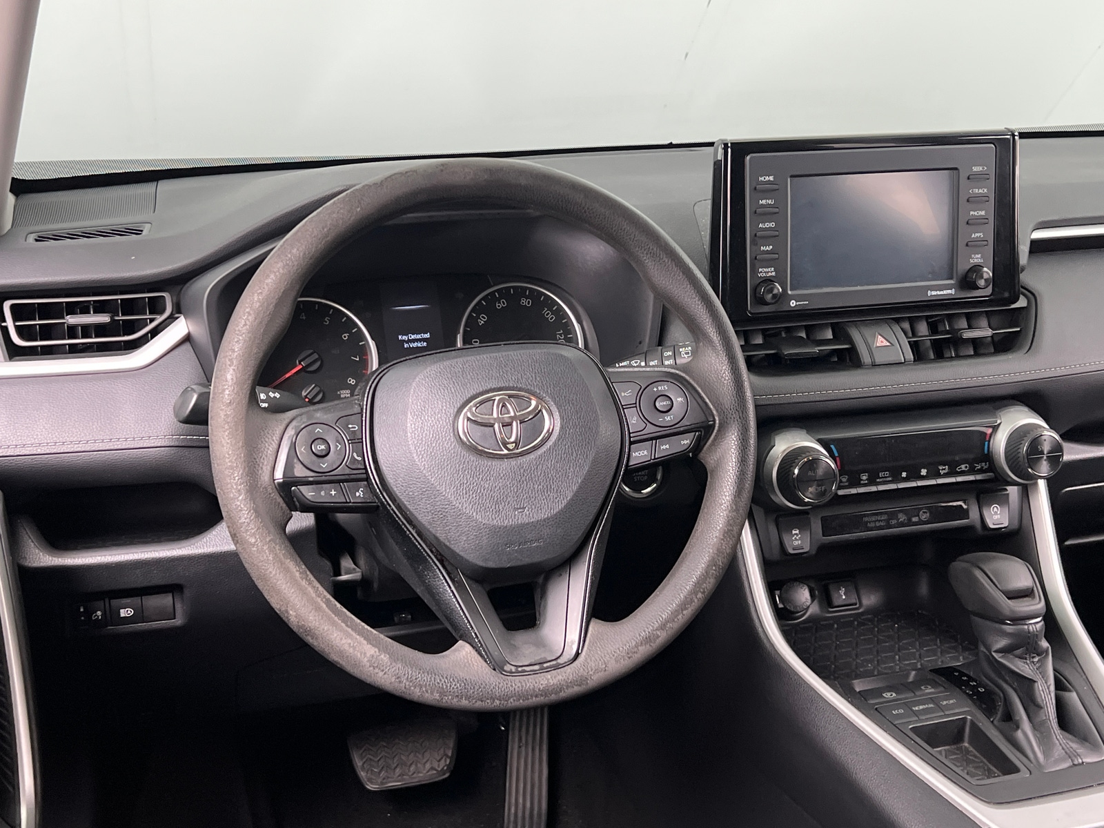 Thumbnail: 2021 Toyota RAV4 - 5
