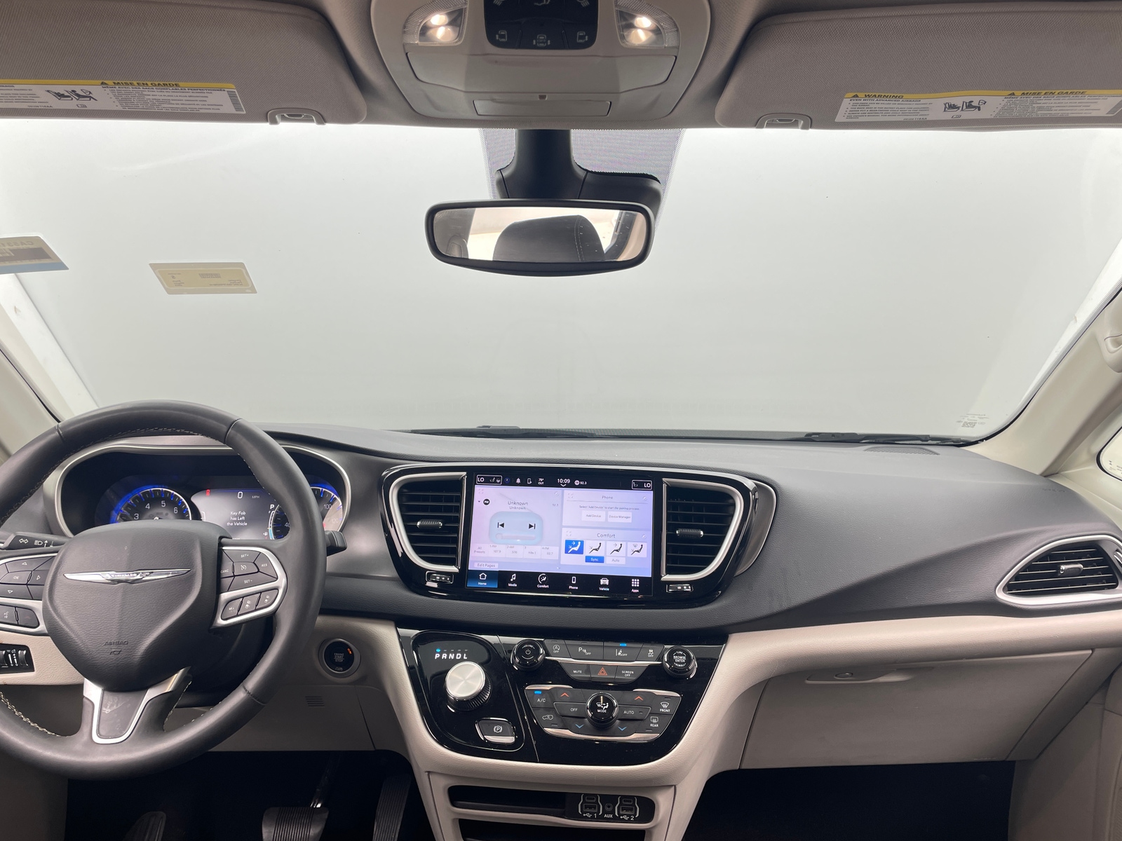 Thumbnail: 2023 Chrysler Pacifica - 2