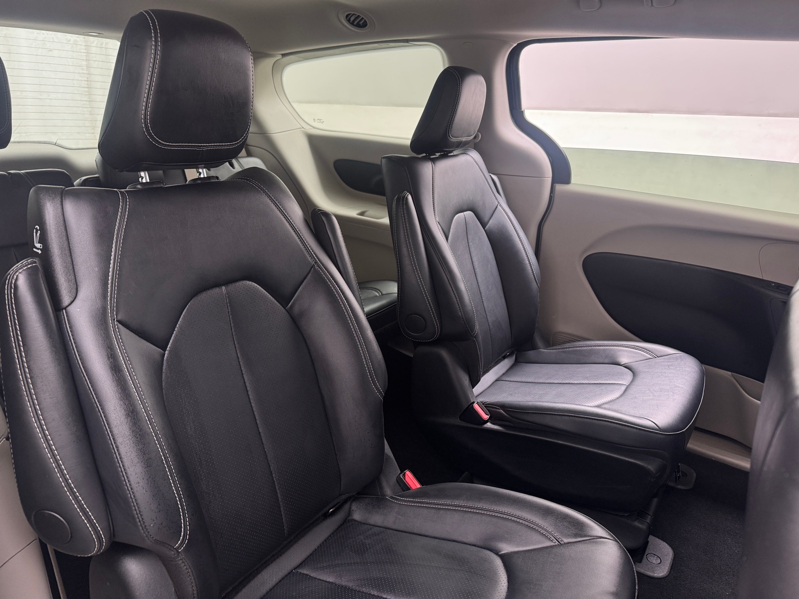 Thumbnail: 2024 Chrysler Pacifica - 5