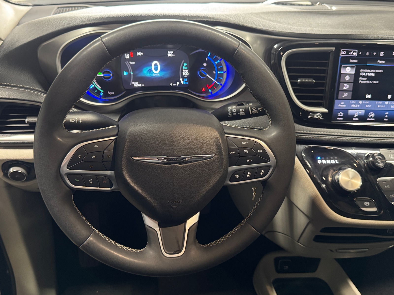 Thumbnail: 2024 Chrysler Pacifica - 4