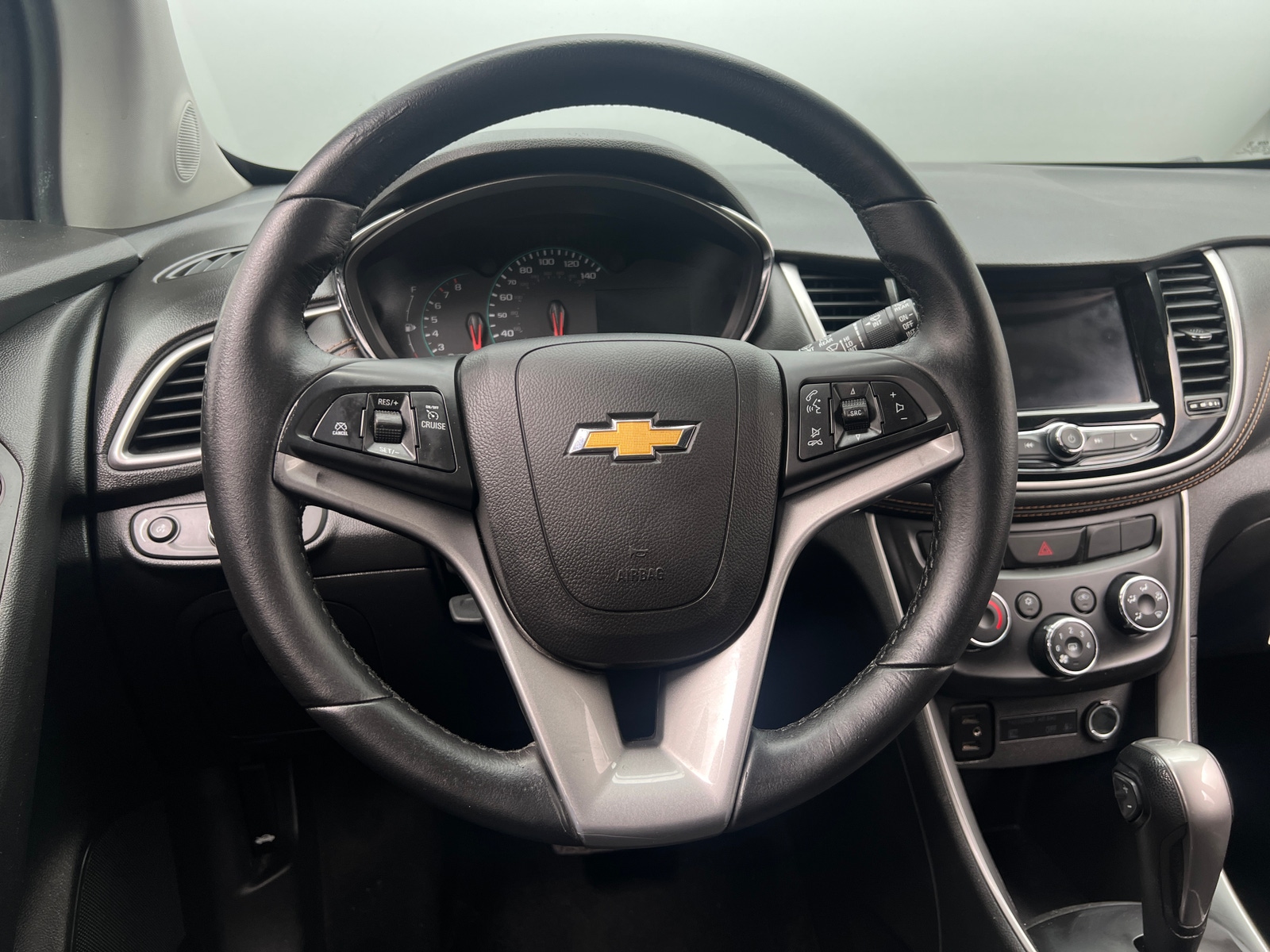 Thumbnail: 2022 Chevrolet Trax - 5