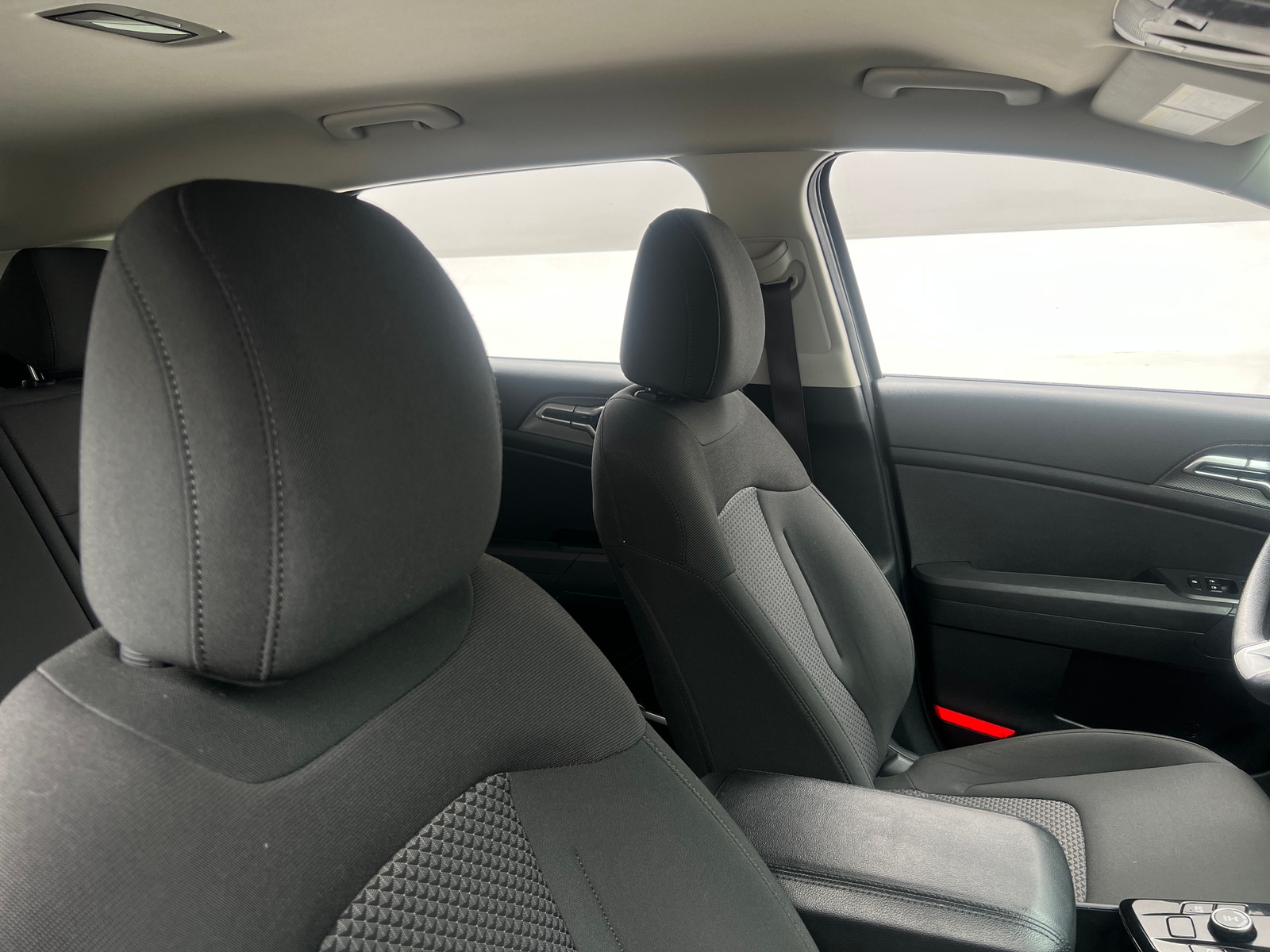 Thumbnail: 2023 Kia Sportage - 2