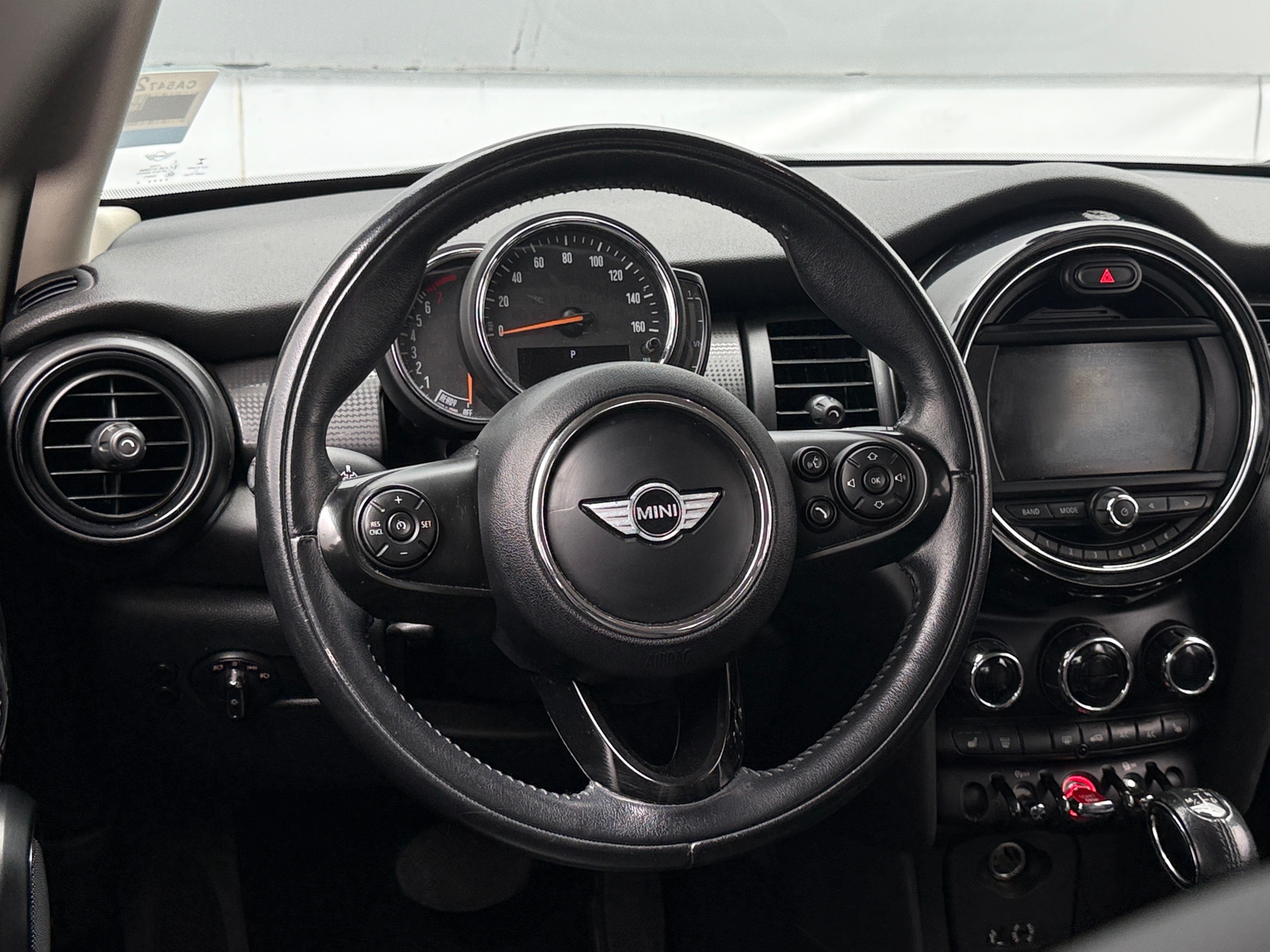 Thumbnail: 2018 MINI Cooper Hardtop - 4