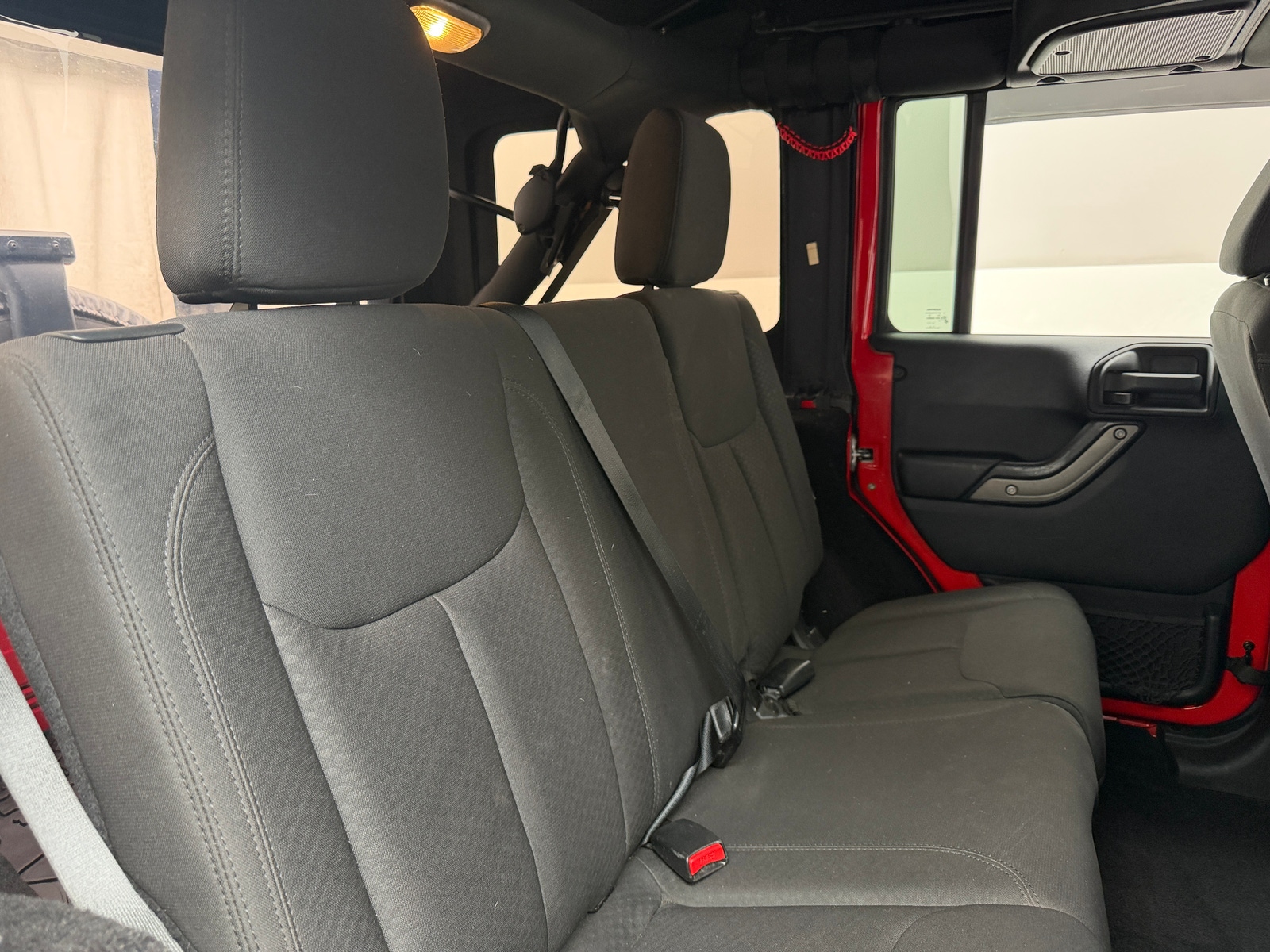 Thumbnail: 2015 Jeep Wrangler - 6