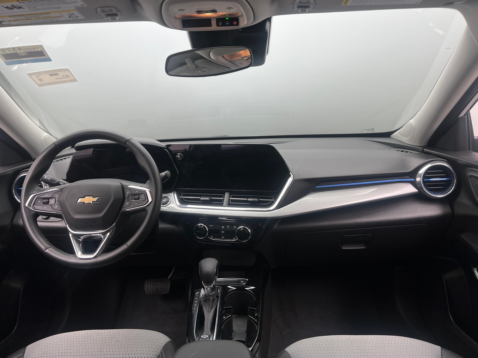 Thumbnail: 2025 Chevrolet Trax - 3