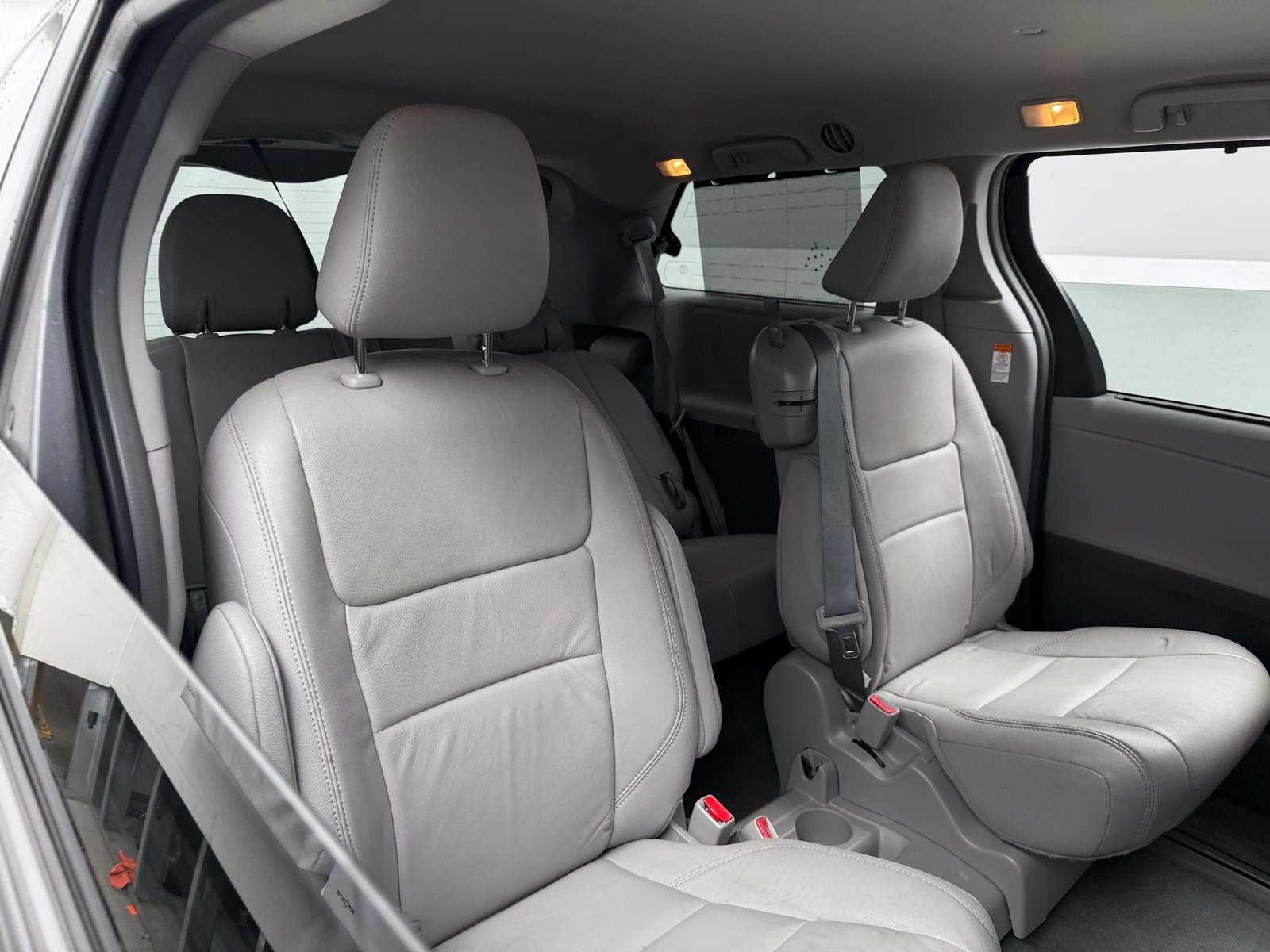 Thumbnail: 2015 Toyota Sienna - 5