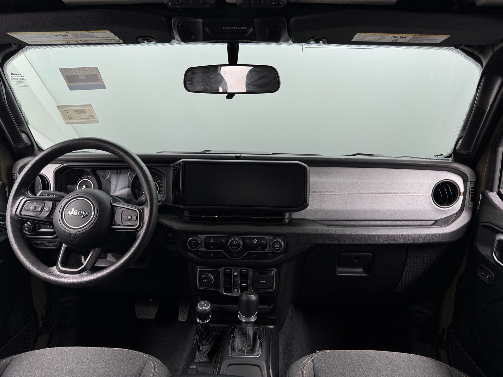 Thumbnail: 2025 Jeep Gladiator - 3