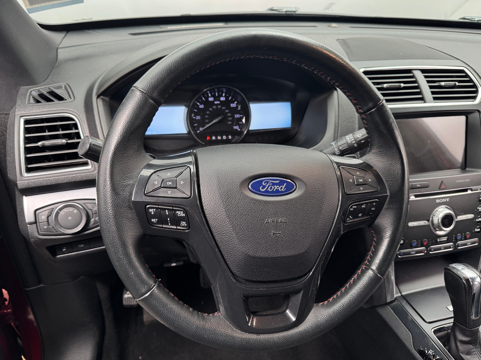 Thumbnail: 2018 Ford Explorer - 4