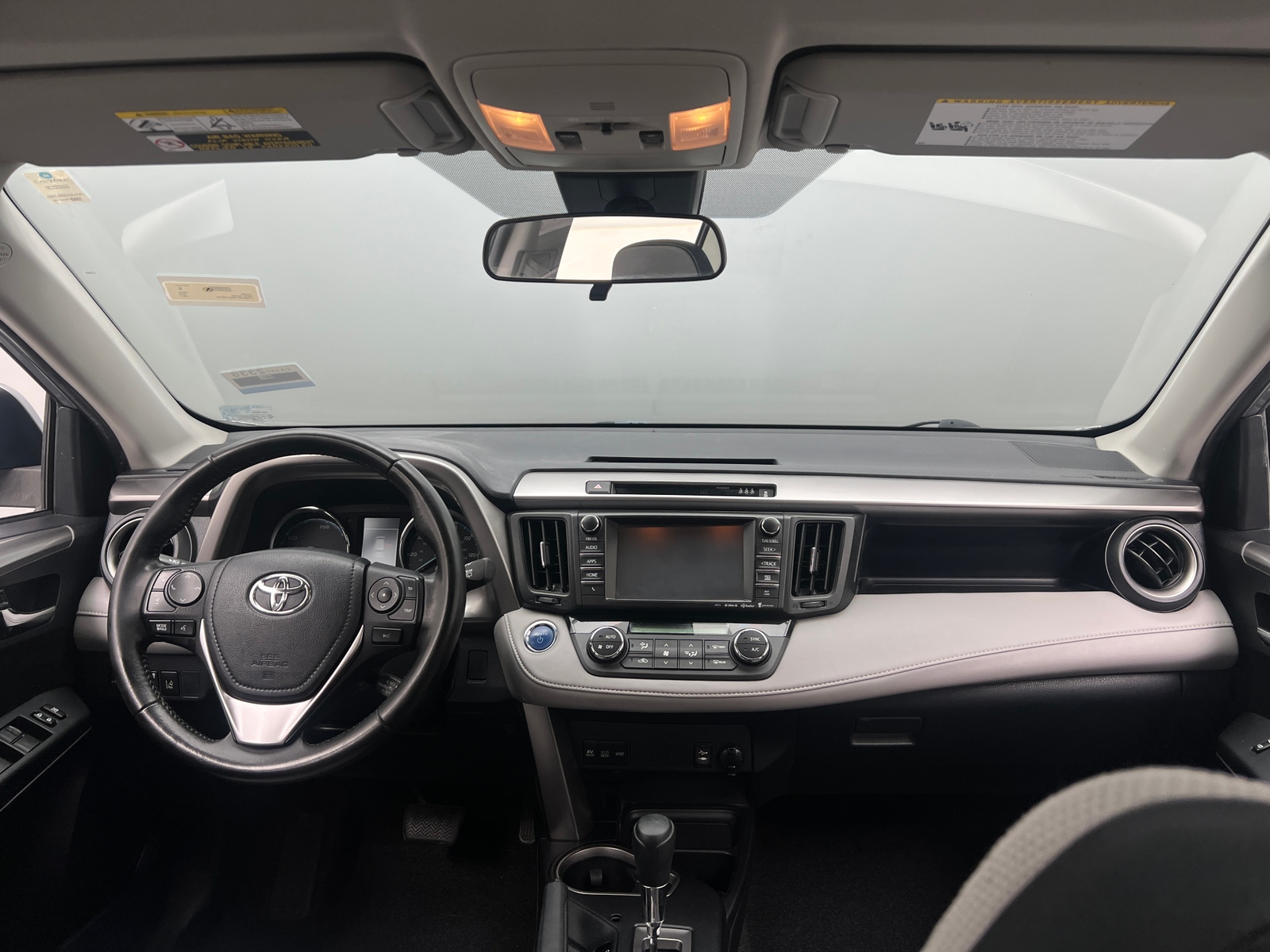 Thumbnail: 2017 Toyota RAV4 - 3
