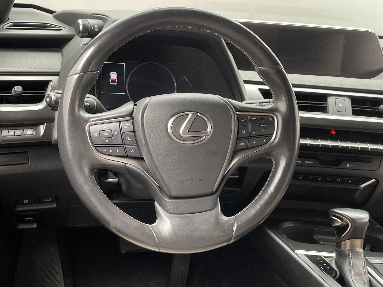 Thumbnail: 2019 Lexus UX - 4