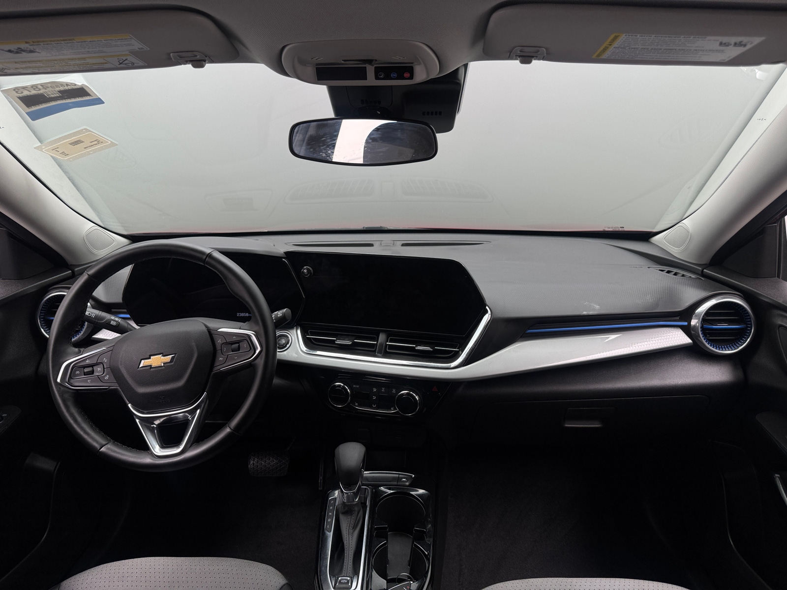 Thumbnail: 2025 Chevrolet Trax - 3