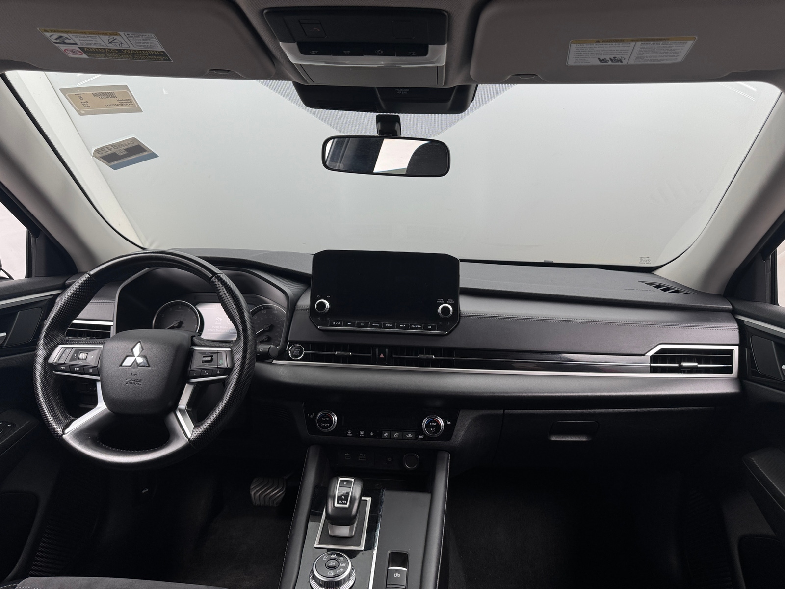 Thumbnail: 2024 Mitsubishi Outlander - 2