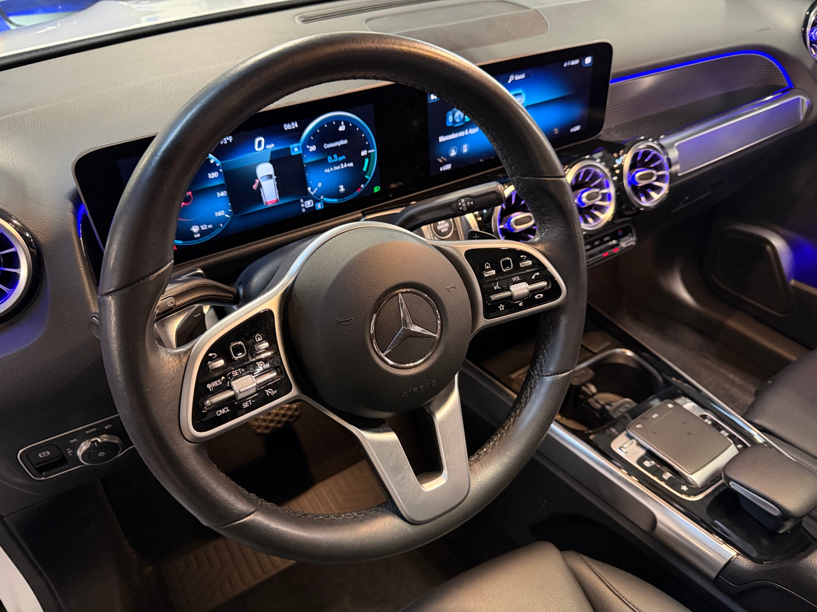 Thumbnail: 2020 Mercedes-Benz GLB - 4
